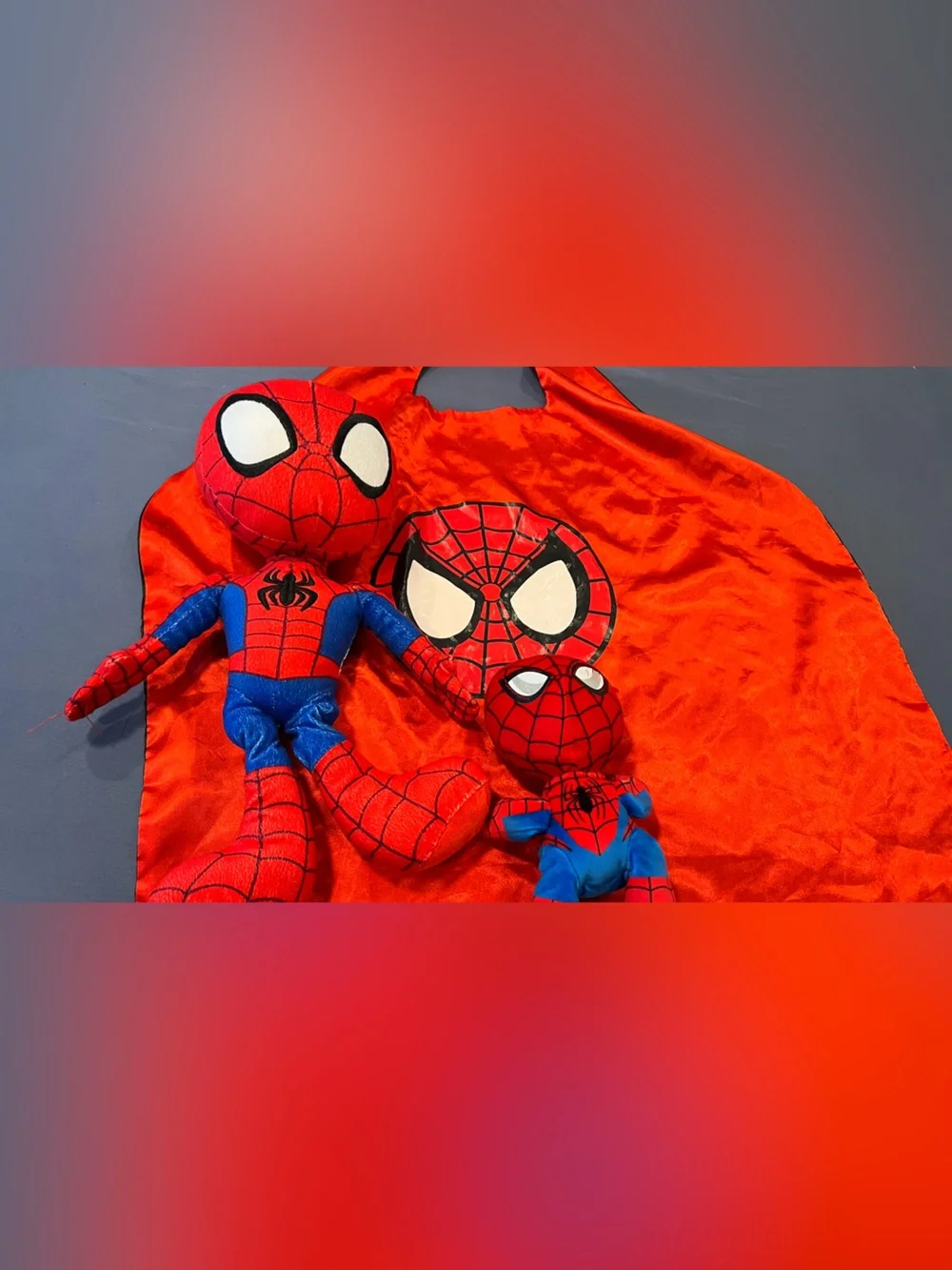 Kids Red Spiderman Superhero Costume Cape and 2 Plush toys Set
